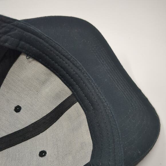 Flex Snapback Cap Black One Size Adjustable Embroidered Vented Holes 6 Panel - Picture 8 of 9